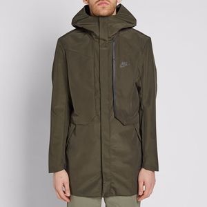 nike tech shield hooded jacket
